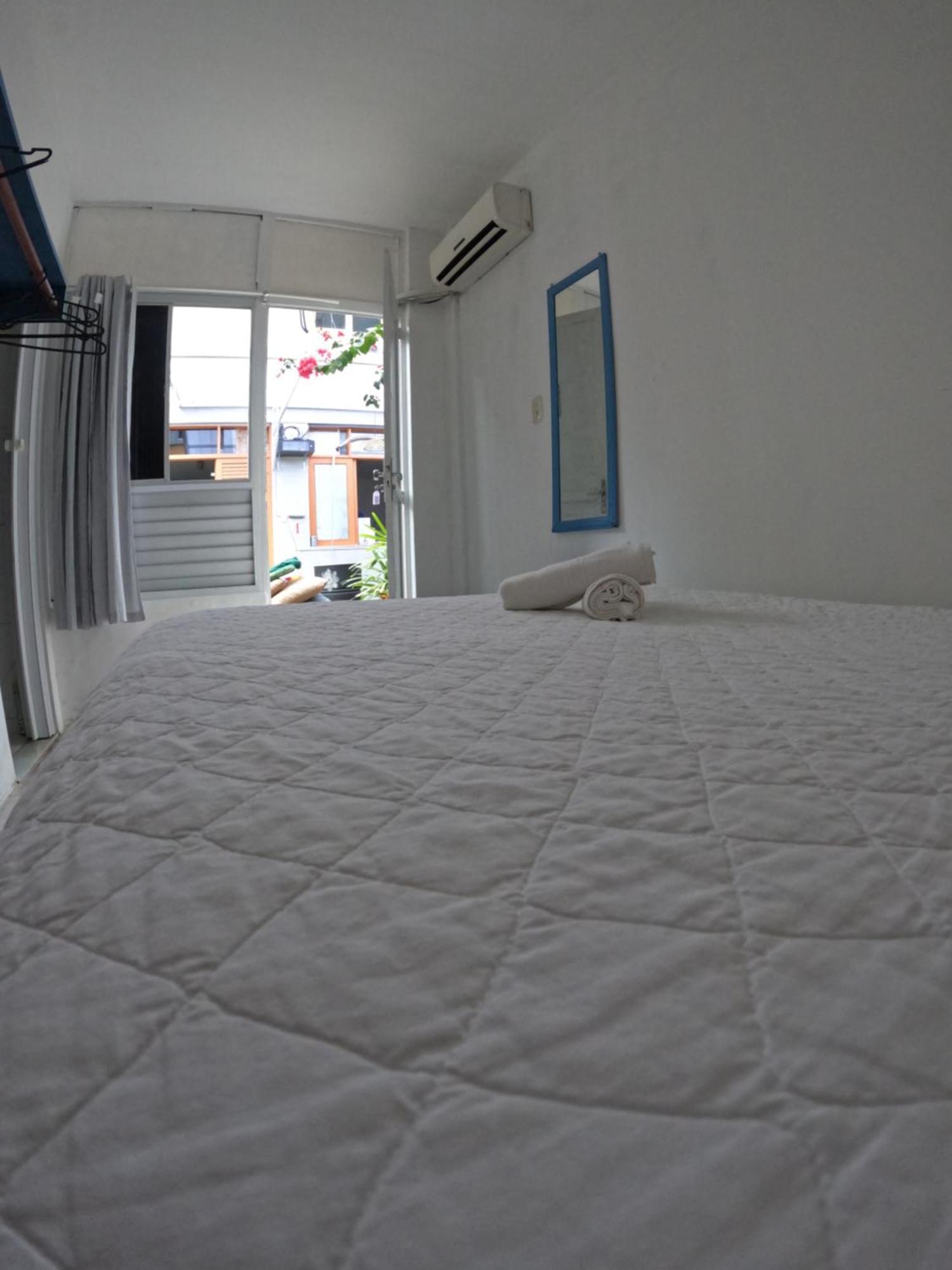 Nomads Multicultural & Coworking Hostal