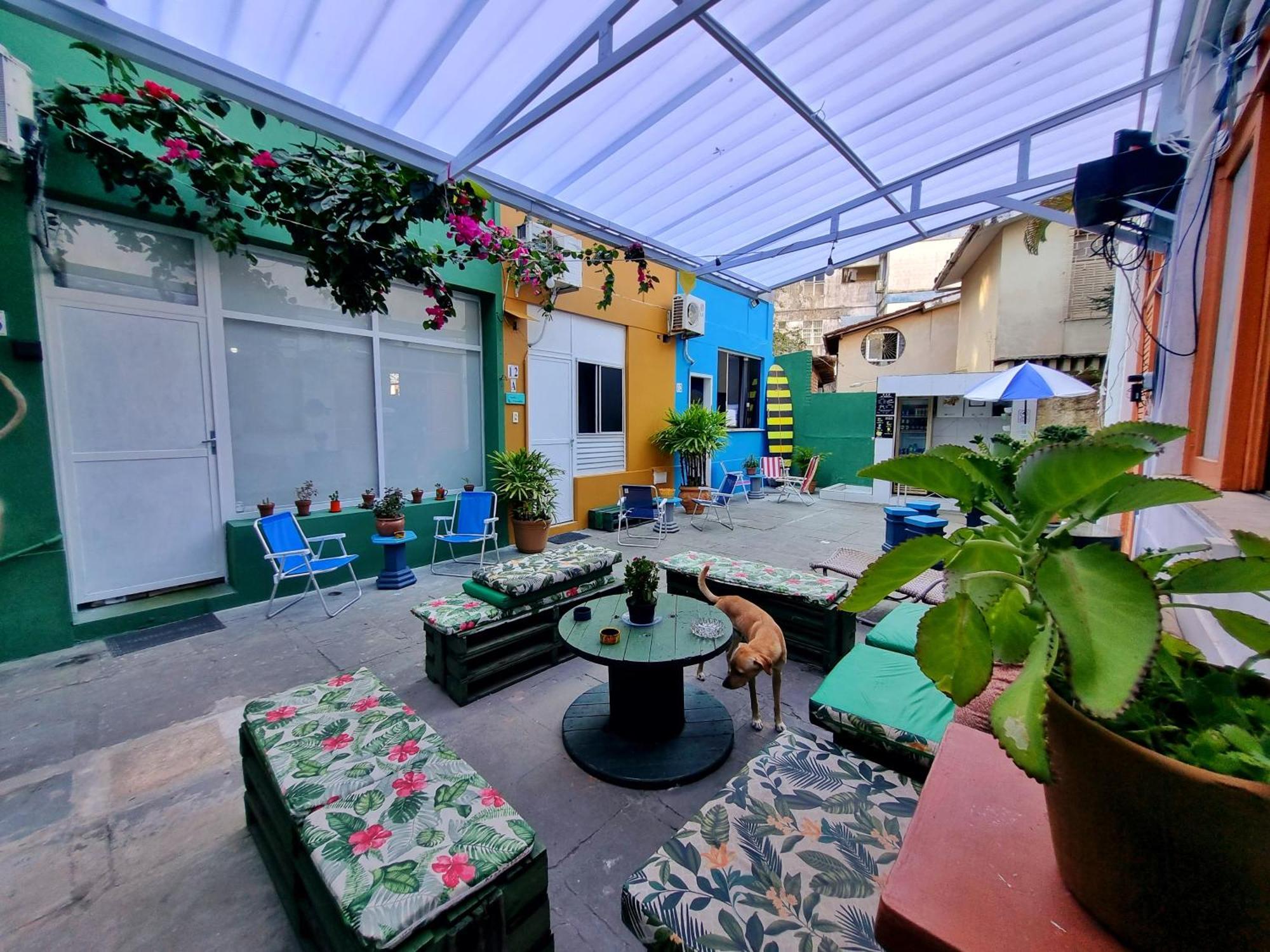 Nomads Multicultural & Coworking Hostal *